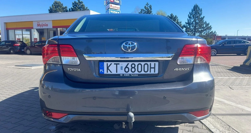 Toyota Avensis cena 48900 przebieg: 130000, rok produkcji 2013 z Radzyń Chełmiński małe 667
